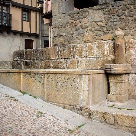 Casa Petra Lägenhet Miranda del Castañar Exteriör bild