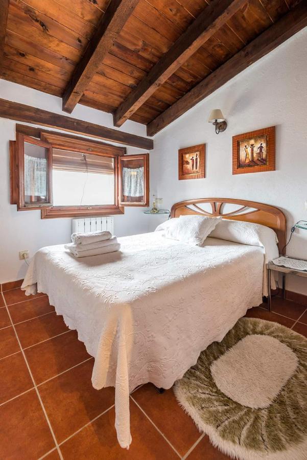 Casa Petra Lägenhet Miranda del Castañar Exteriör bild