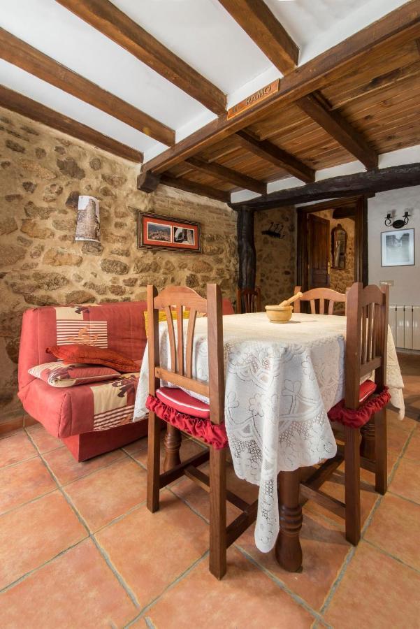 Casa Petra Lägenhet Miranda del Castañar Exteriör bild
