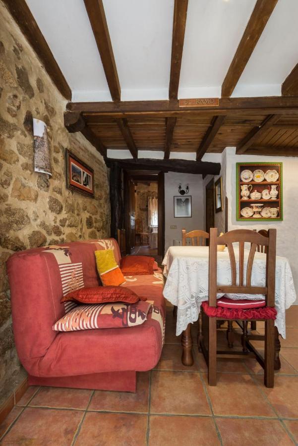 Casa Petra Lägenhet Miranda del Castañar Exteriör bild